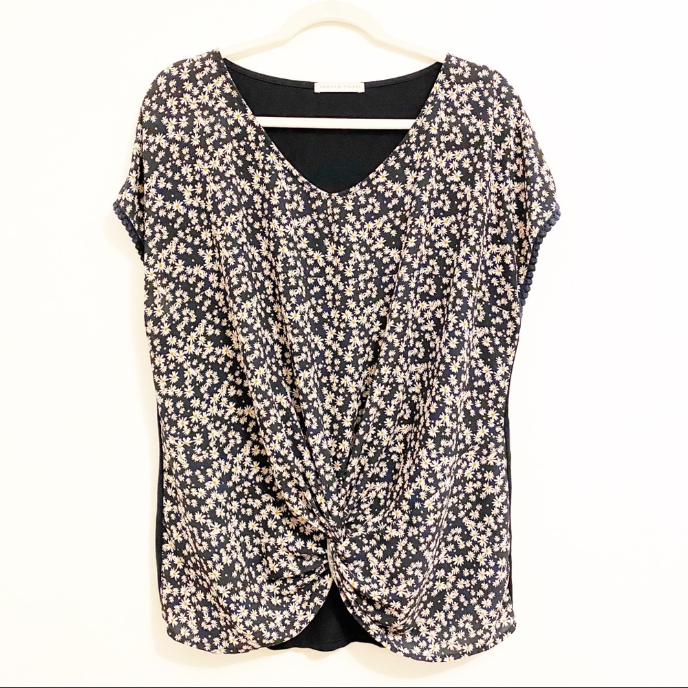 Armand Thiery Daisy Twist Front Top